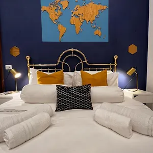 https://sibilla-napoli.hotels-amalfi.com